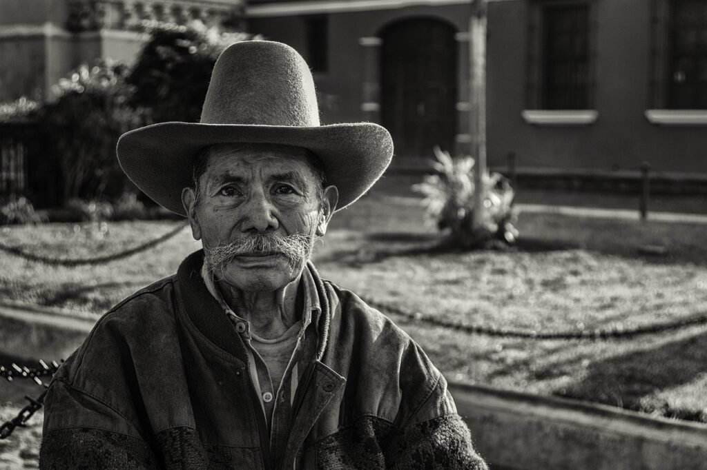 people, guatemala, man, black and white, garden, antiguaguatemala, nature, old, elderly, hat, gray garden, gray gardening, gray elderly, gray old